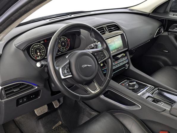 Jaguar F-Pace I с пробегом 2019 года, цена 3 620 000 рублей, 65060 км, внедорожник, Автокод Объявления