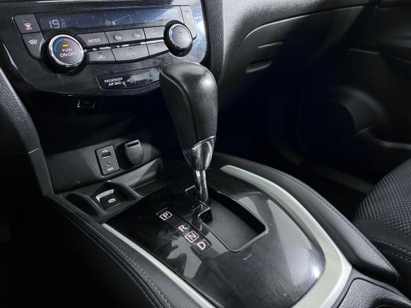 Nissan Qashqai II с пробегом 2017 года, цена 1 299 000 рублей, 135707 км, внедорожник, Автокод Объявления
