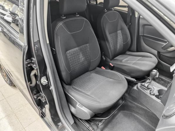 Renault Logan II с пробегом 2017 года, цена 980 000 рублей, 52500 км, седан, Автокод Объявления
