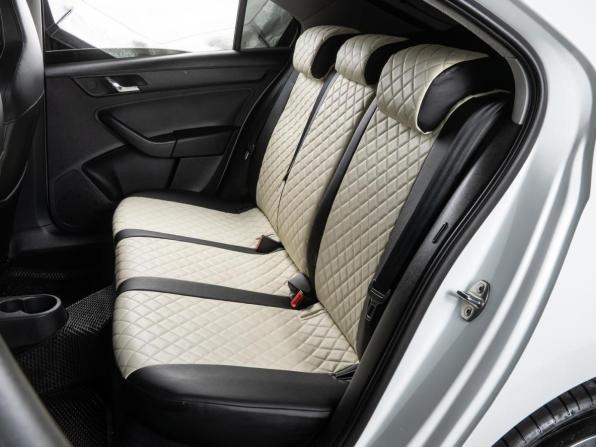Skoda Rapid I с пробегом 2015 года, цена 999 000 рублей, 142665 км, лифтбек, Автокод Объявления