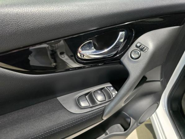 Nissan Qashqai II с пробегом 2018 года, цена 2 115 000 рублей, 80001 км, внедорожник, Автокод Объявления