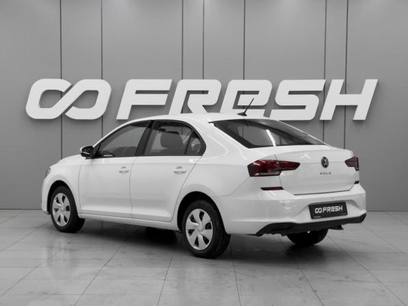 Volkswagen Polo VI с пробегом 2021 года, цена 1 570 000 рублей, 61338 км, лифтбек, Автокод Объявления