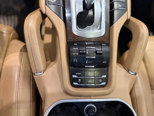 Porsche Cayenne II (958) с пробегом 2011 года, цена 2 340 000 рублей, 189000 км, внедорожник, Автокод Объявления