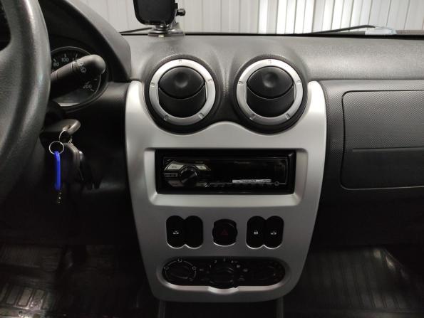 Renault Sandero I с пробегом 2012 года, цена 725 000 рублей, 76260 км, хэтчбек, Автокод Объявления