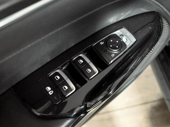 Kia K5 III с пробегом 2021 года, цена 2 600 000 рублей, 136153 км, седан, Автокод Объявления