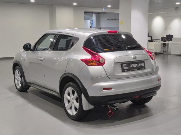 Nissan Juke I с пробегом 2012 года, цена 980 000 рублей, 110432 км, внедорожник, Автокод Объявления