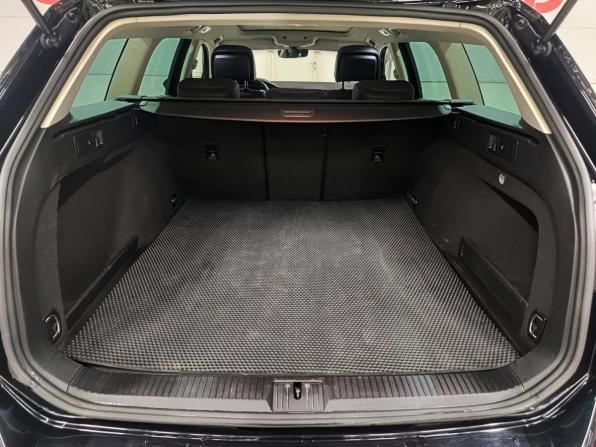Volkswagen Passat B8 с пробегом 2018 года, цена 2 100 000 рублей, 155279 км, универсал, Автокод Объявления