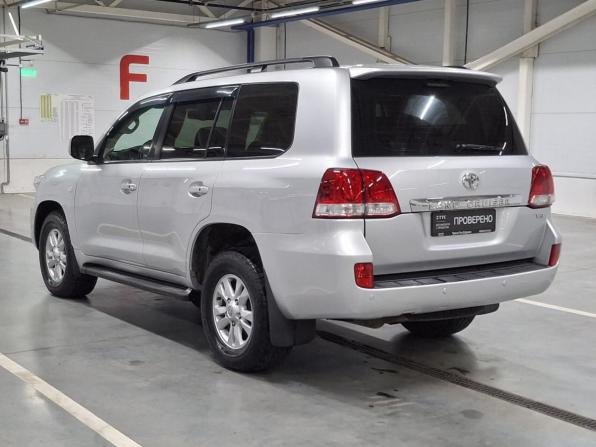 Toyota Land Cruiser 200 Series с пробегом 2008 года, цена 3 160 000 рублей, 247060 км, внедорожник, Автокод Объявления