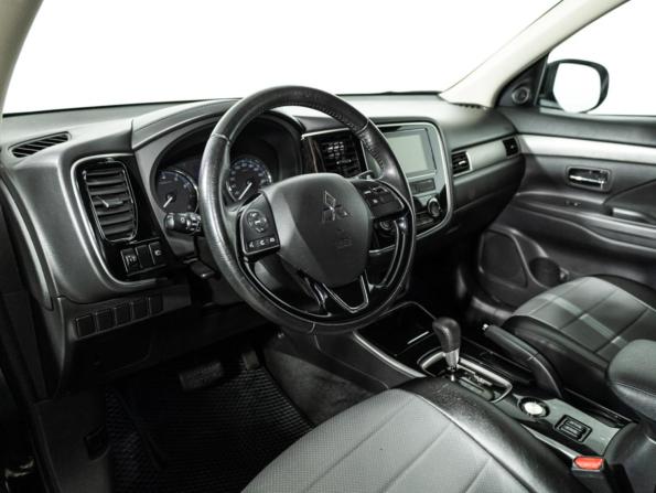 Mitsubishi Outlander III Рестайлинг 3 с пробегом 2018 года, цена 1 850 000 рублей, 81283 км, внедорожник, Автокод Объявления