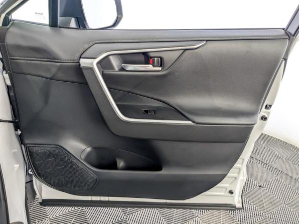 Toyota RAV4 V (XA50) с пробегом 2021 года, цена 3 205 000 рублей, 77286 км, внедорожник, Автокод Объявления