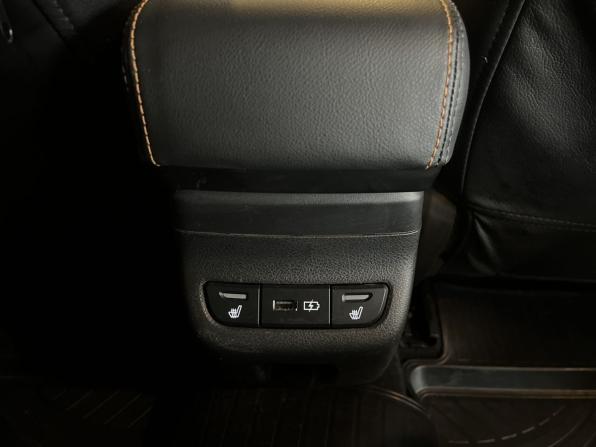 Lada (ВАЗ) Vesta I с пробегом 2019 года, цена 1 096 000 рублей, 107335 км, универсал, Автокод Объявления