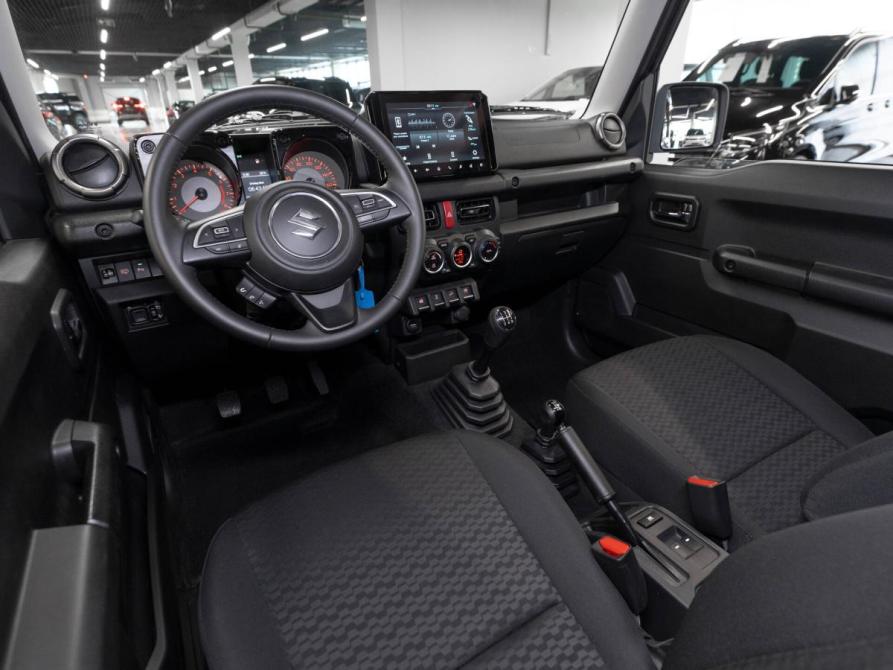 Suzuki Jimny IV Москва  - изображение 7