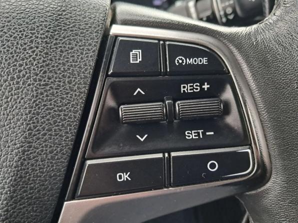Hyundai Solaris II Рестайлинг с пробегом 2021 года, цена 1 100 000 рублей, 318288 км, седан, Автокод Объявления