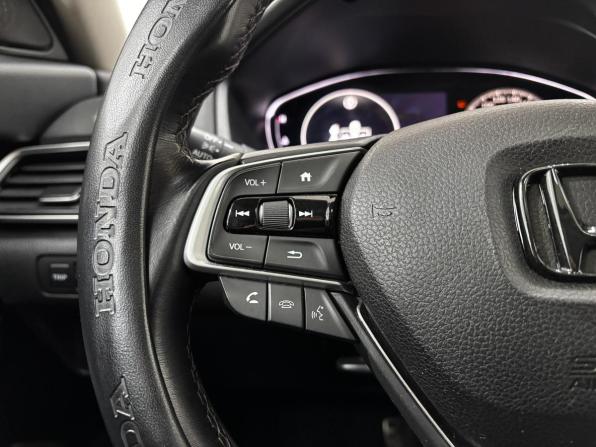 Honda Accord X Рестайлинг с пробегом 2022 года, цена 2 800 000 рублей, 68323 км, седан, Автокод Объявления