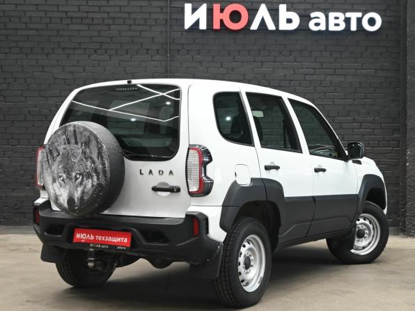 Lada (ВАЗ) Niva Travel I с пробегом 2024 года, цена 1 100 000 рублей, 15297 км, внедорожник, Автокод Объявления