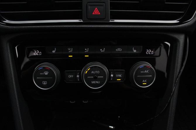 Volkswagen Taos I с пробегом 2021 года, цена 3 180 000 рублей, 43496 км, внедорожник, Автокод Объявления