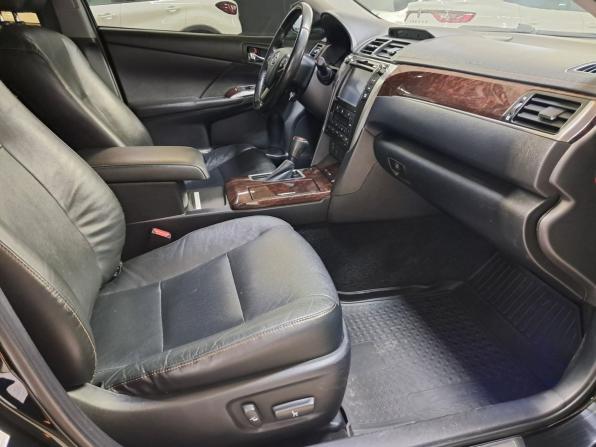Toyota Camry VII (XV50) Рестайлинг 2 с пробегом 2017 года, цена 1 980 000 рублей, 297586 км, седан, Автокод Объявления