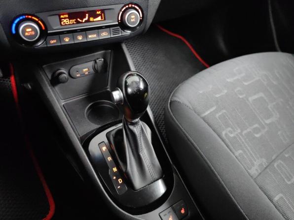 Kia Rio III Рестайлинг с пробегом 2016 года, цена 1 099 000 рублей, 103000 км, седан, Автокод Объявления