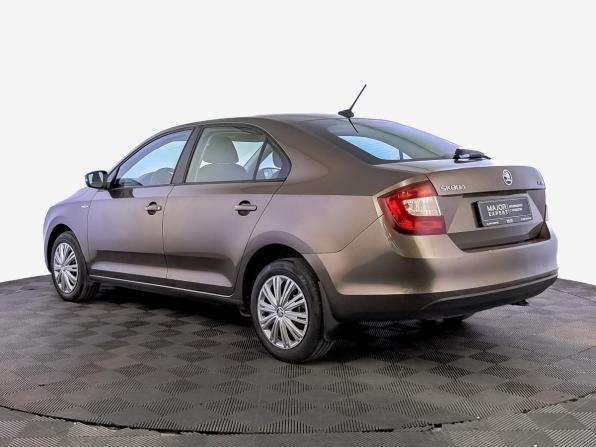 Skoda Rapid I Рестайлинг с пробегом 2019 года, цена 1 360 000 рублей, 109860 км, лифтбек, Автокод Объявления