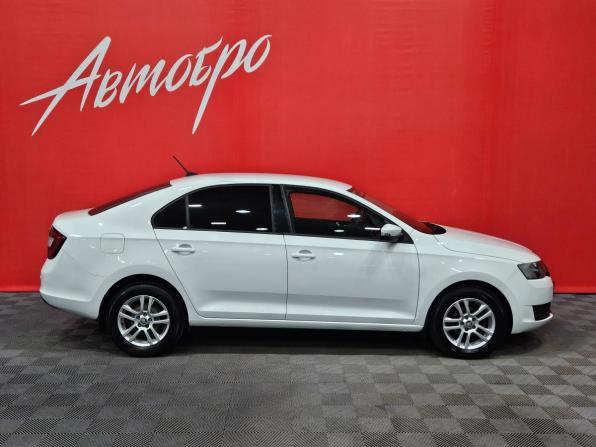Skoda Rapid I Рестайлинг с пробегом 2018 года, цена 1 135 000 рублей, 84646 км, лифтбек, Автокод Объявления