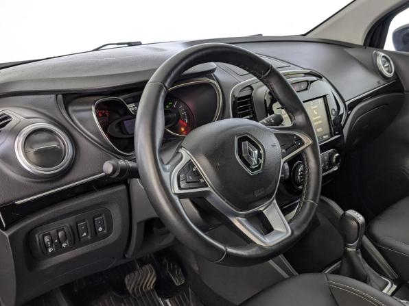 Renault Kaptur I Рестайлинг с пробегом 2021 года, цена 1 600 000 рублей, 92057 км, внедорожник, Автокод Объявления