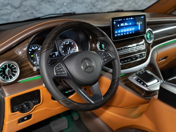 Mercedes-Benz Vito III (W447) Рестайлинг 2 с пробегом 2024 года, цена 7 250 000 рублей, 32192 км, минивэн, Автокод Объявления