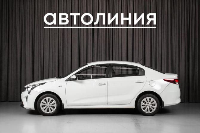 Kia Rio IV Рестайлинг с пробегом 2020 года, цена 995 000 рублей, 145000 км, седан, Автокод Объявления