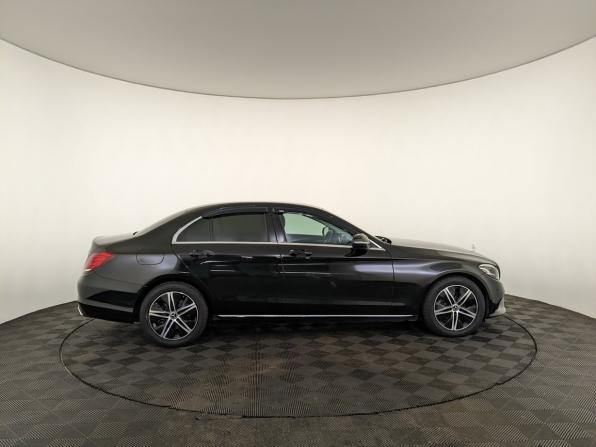 Mercedes-Benz C-Класс IV (W205) Рестайлинг с пробегом 2019 года, цена 2 766 000 рублей, 92328 км, седан, Автокод Объявления