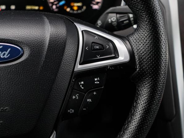 Ford Mondeo V с пробегом 2015 года, цена 1 360 000 рублей, 206793 км, седан, Автокод Объявления