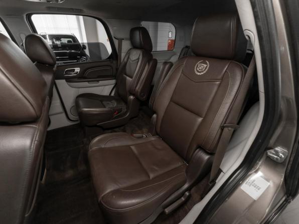 Cadillac Escalade III с пробегом 2011 года, цена 2 490 000 рублей, 132700 км, внедорожник, Автокод Объявления