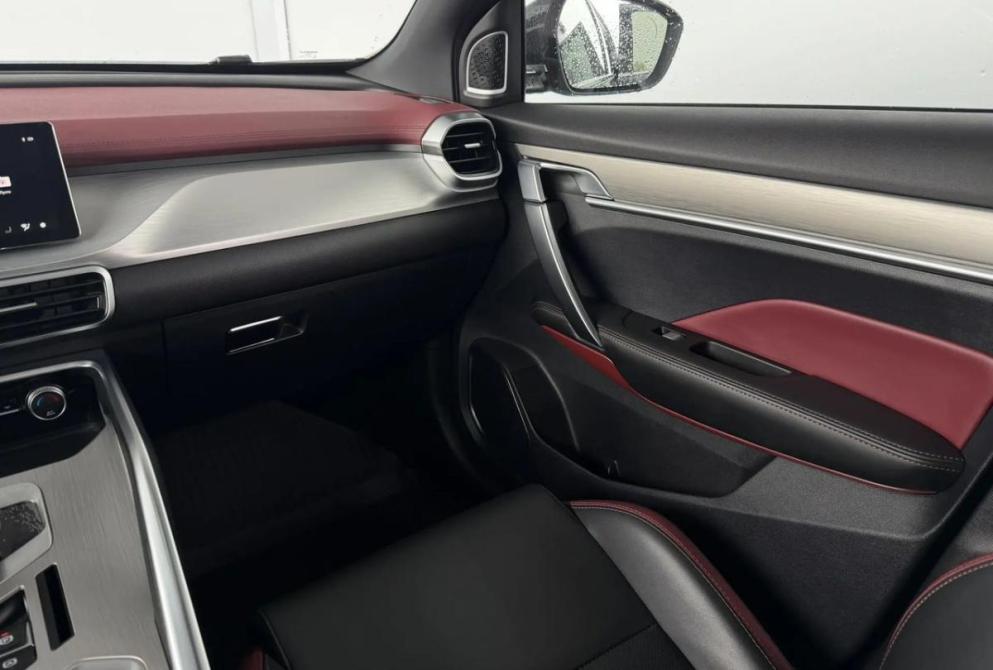 Geely Coolray I Киров  - изображение 13