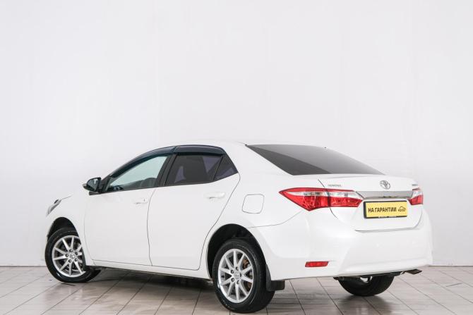 Toyota Corolla XI (E160 E170 E180) с пробегом 2013 года, цена 1 199 000 рублей, 206000 км, седан, Автокод Объявления