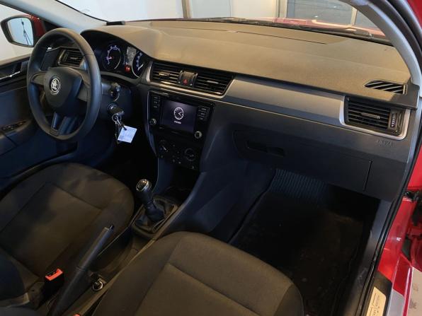 Skoda Rapid I Рестайлинг с пробегом 2019 года, цена 1 315 000 рублей, 94757 км, лифтбек, Автокод Объявления