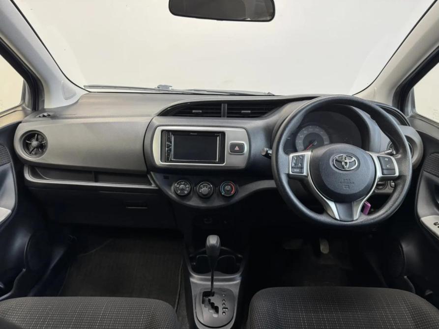 Toyota Vitz III (XP130) Рестайлинг Челябинск  - изображение 8