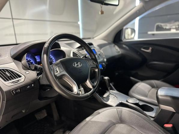 Hyundai ix35 I с пробегом 2010 года, цена 1 090 000 рублей, 239000 км, внедорожник, Автокод Объявления