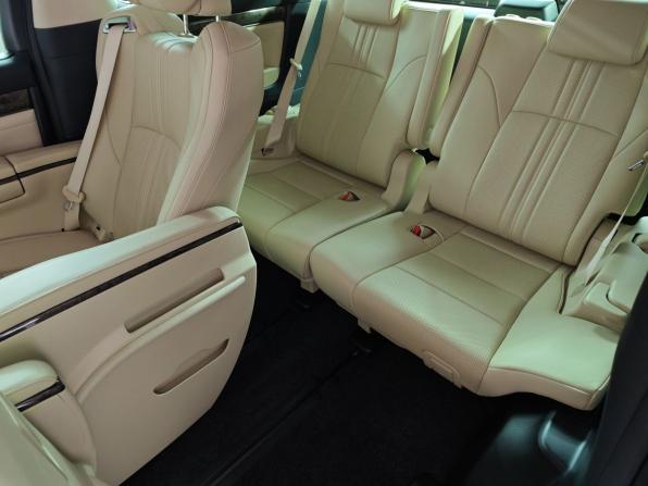 Toyota Alphard III Рестайлинг с пробегом 2021 года, цена 6 690 000 рублей, 61056 км, минивэн, Автокод Объявления
