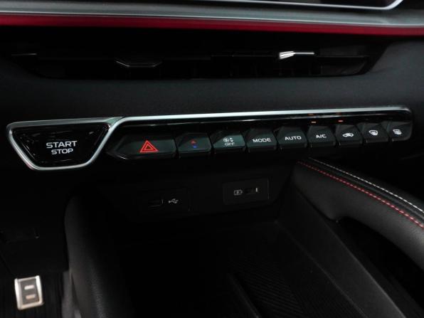 Geely Coolray I Рестайлинг с пробегом 2023 года, цена 2 199 000 рублей, 52178 км, внедорожник, Автокод Объявления