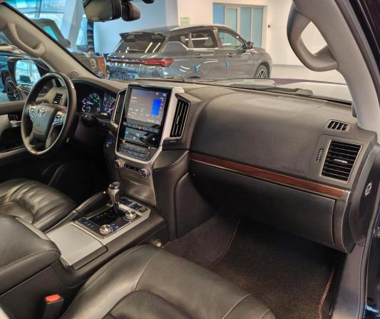Toyota Land Cruiser 200 Series Рестайлинг 2 с пробегом 2016 года, цена 4 990 000 рублей, 128501 км, внедорожник, Автокод Объявления