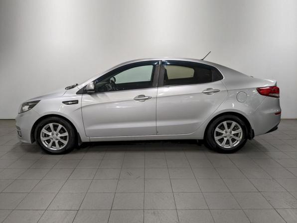 Kia Rio III Рестайлинг с пробегом 2016 года, цена 990 000 рублей, 142269 км, седан, Автокод Объявления