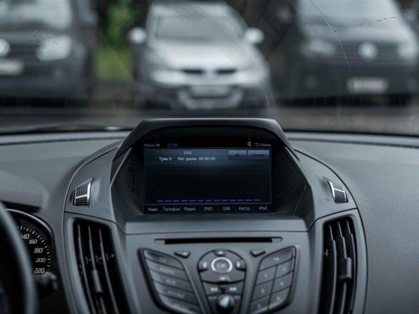 Ford Kuga II Рестайлинг с пробегом 2016 года, цена 840 000 рублей, 149738 км, внедорожник, Автокод Объявления