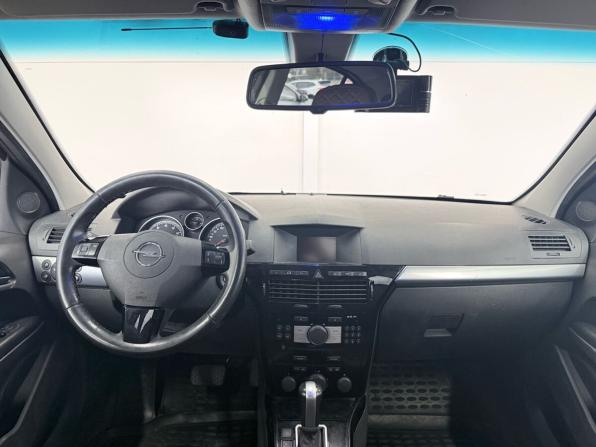 Opel Astra H Рестайлинг с пробегом 2012 года, цена 679 000 рублей, 232099 км, седан, Автокод Объявления