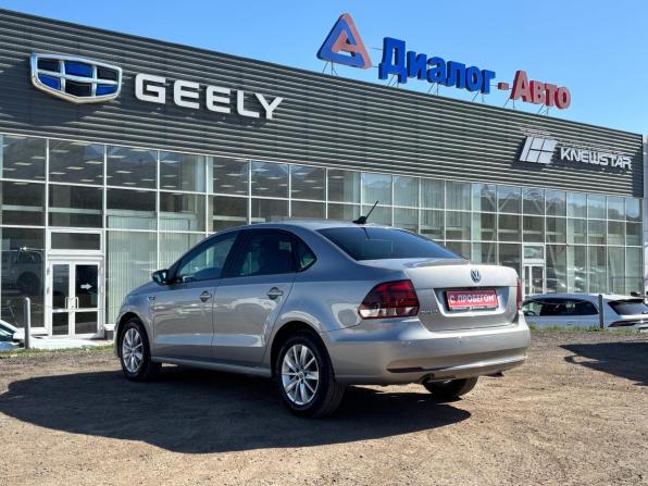 Volkswagen Polo V Рестайлинг с пробегом 2019 года, цена 1 460 000 рублей, 139531 км, седан, Автокод Объявления
