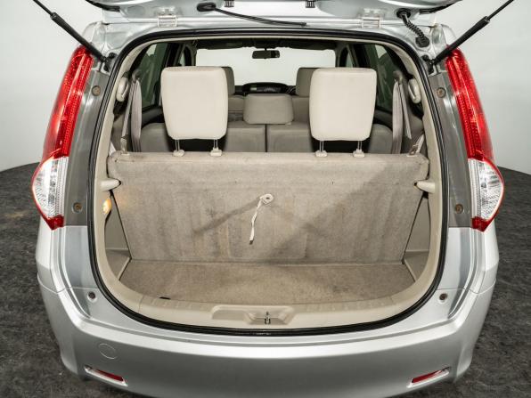 Toyota Passo Sette с пробегом 2009 года, цена 755 000 рублей, 179209 км, компактвэн, Автокод Объявления
