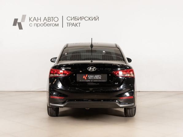 Hyundai Solaris II с пробегом 2018 года, цена 899 700 рублей, 231492 км, седан, Автокод Объявления
