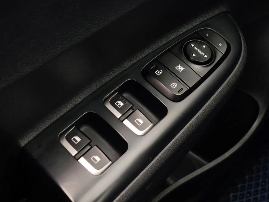 Kia Rio IV Санкт-Петербург  - изображение 17