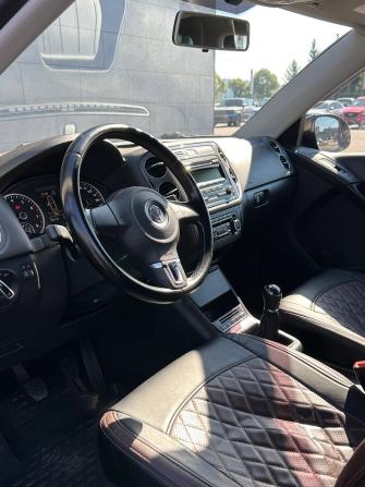 Volkswagen Tiguan I Рестайлинг с пробегом 2014 года, цена 1 297 000 рублей, 181200 км, внедорожник, Автокод Объявления