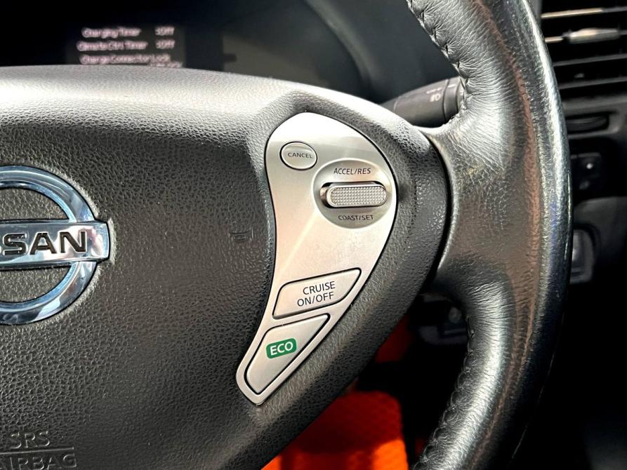 Nissan Leaf I (ZE0/AZE0) Оренбург  - изображение 12