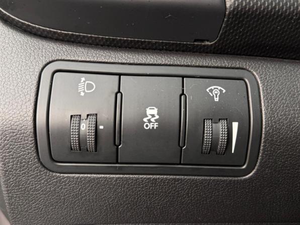 Hyundai Solaris I с пробегом 2011 года, цена 715 000 рублей, 132111 км, седан, Автокод Объявления