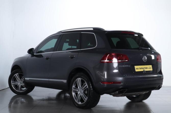 Volkswagen Touareg II с пробегом 2011 года, цена 1 699 000 рублей, 308000 км, внедорожник, Автокод Объявления