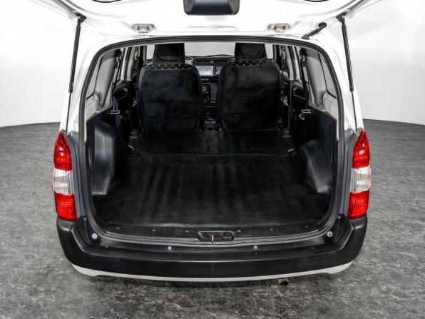 Toyota Probox I Рестайлинг с пробегом 2018 года, цена 890 500 рублей, 110131 км, универсал, Автокод Объявления